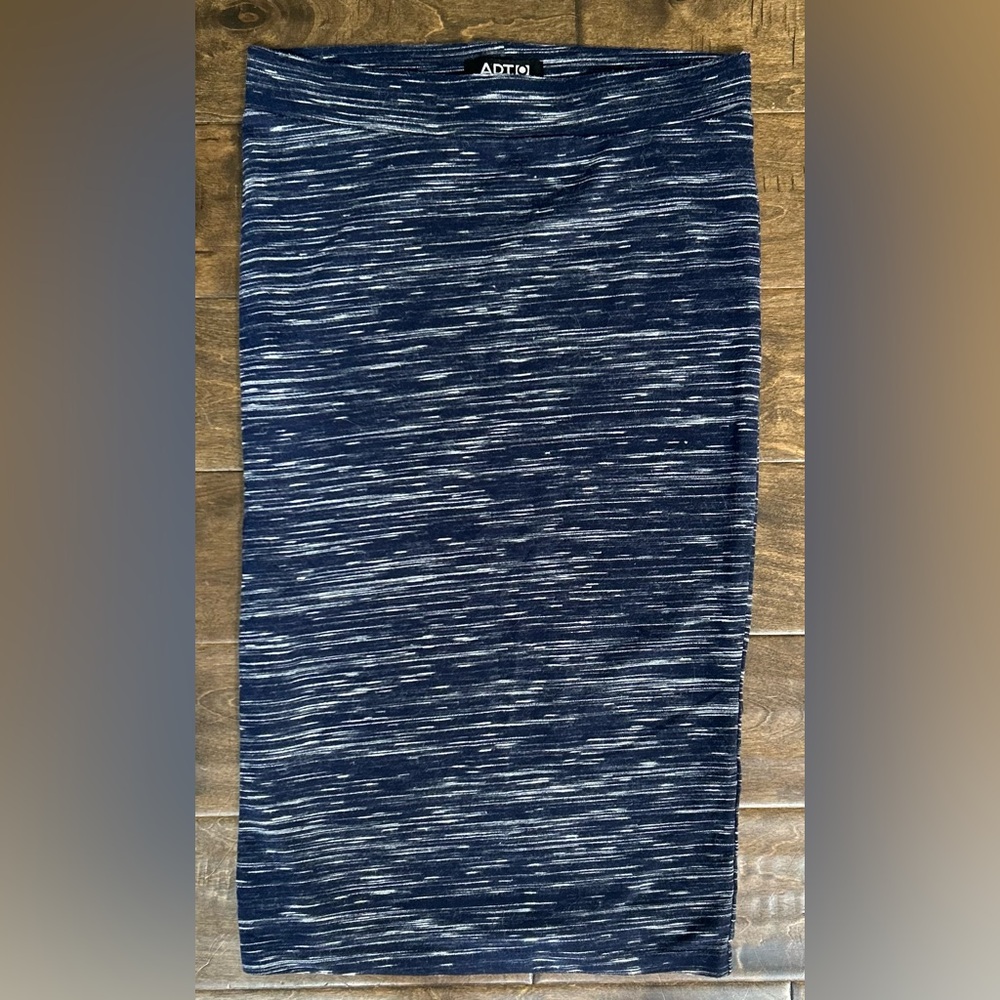 Navy and White Space-Dye Pencil Skirt, Size XS | Fitted, Office, Business Casual